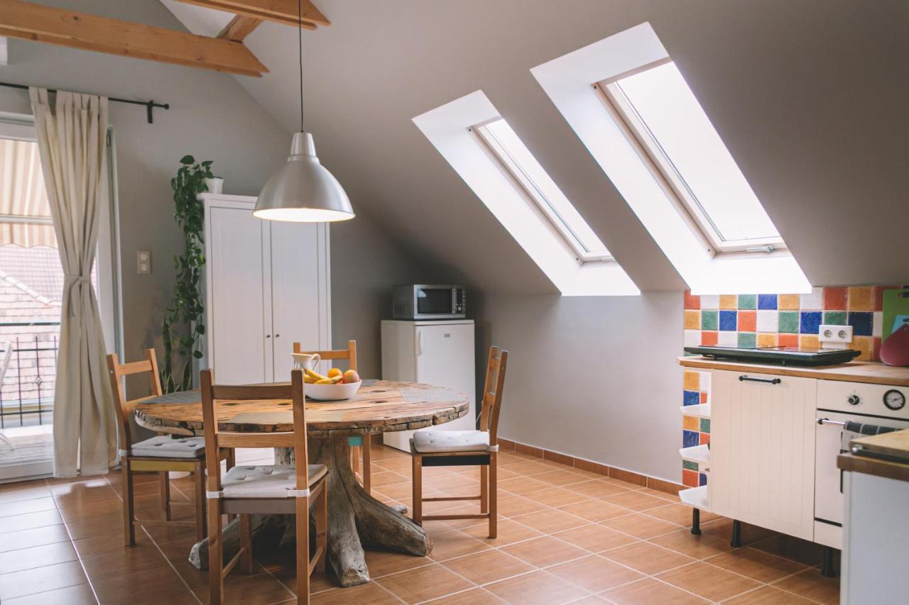 Pannonia Apartment God Ngoại thất bức ảnh